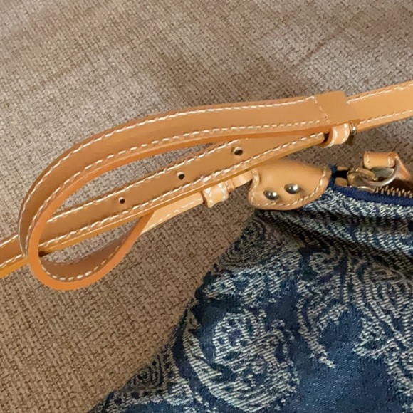 Etro denim crossbody, big 10" x 10" - Picture 6 of 12